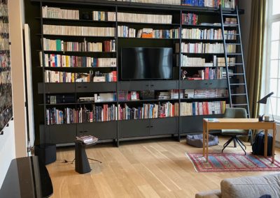 Bibliothèque en acier finition canon de fusil